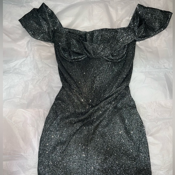 House Of CB 'Ophelia' Silver Off Shoulder Corset Mini Dress - Picture 8 of 11
